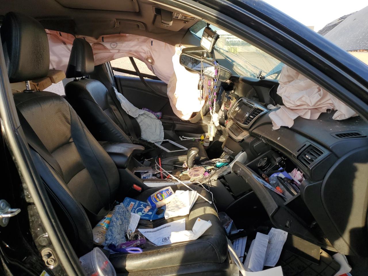 2015 Honda Accord VIN 1HGCR2F83FA263468 Copart auction photo, side / front end damage thumbnail 7