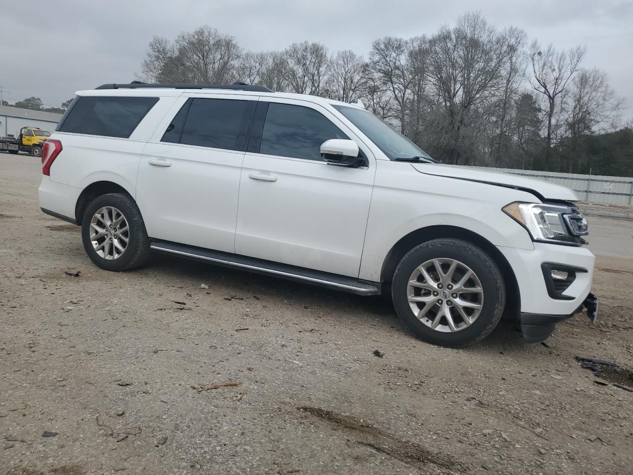 2020 Ford Expedition VIN 1FMJK1HT4LEA49126 Copart auction photo, front end damage thumbnail 4