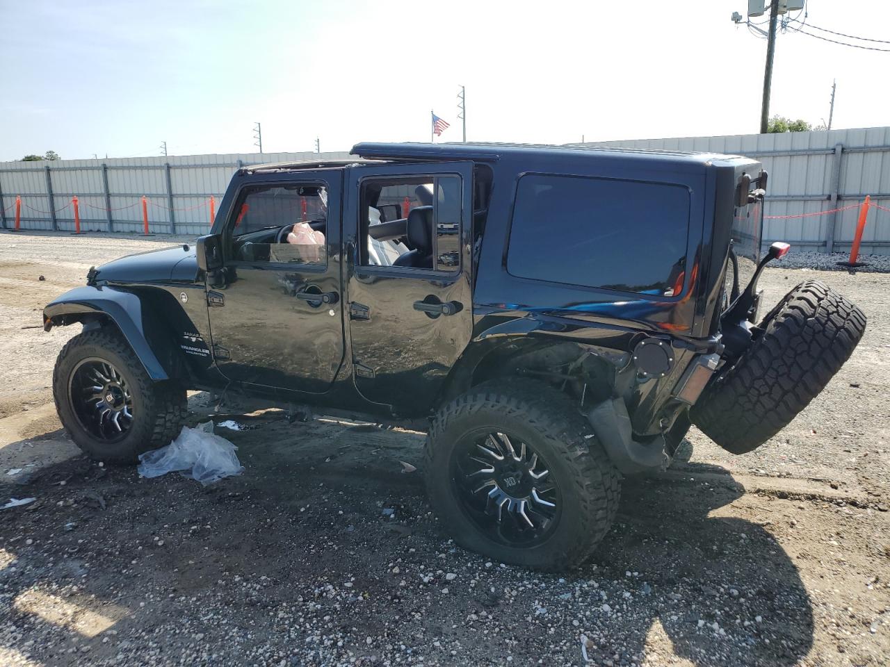 2016 Jeep Wrangler VIN 1C4BJWEG8GL173224 Copart auction photo, rear end / front end damage thumbnail 2