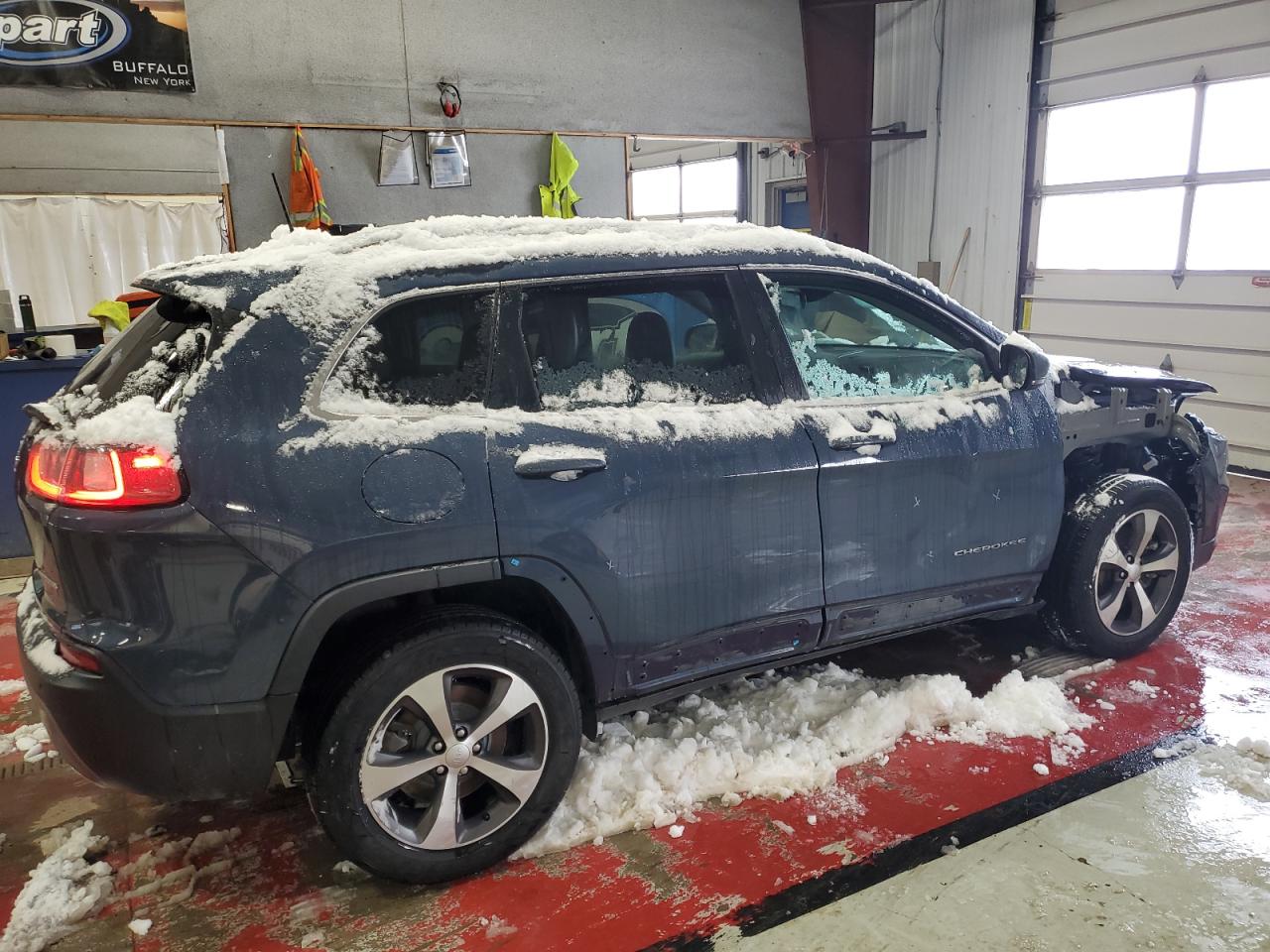 2021 Jeep Grand Cherokee VIN 1C4PJMDXXMD194917 Copart auction photo, all over damage thumbnail 3