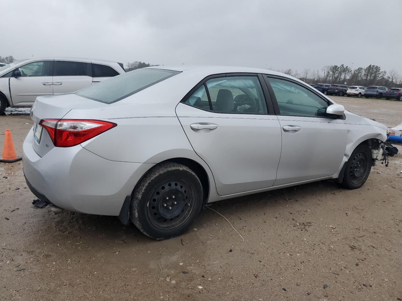2014 Toyota Corolla VIN 2T1BURHE4EC216643 Copart auction photo, front end / minor dent/scratches damage thumbnail 3