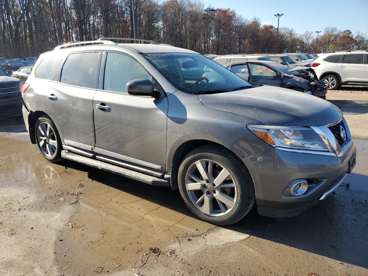 2016 Nissan Pathfinder VIN 5N1AR2MM3GC670827 Copart auction photo, rear end / front end damage thumbnail 4