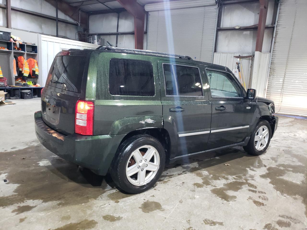 2010 Jeep Liberty (Patriot) VIN 1J4NT1GAXAD625804 Copart auction photo, side damage thumbnail 3