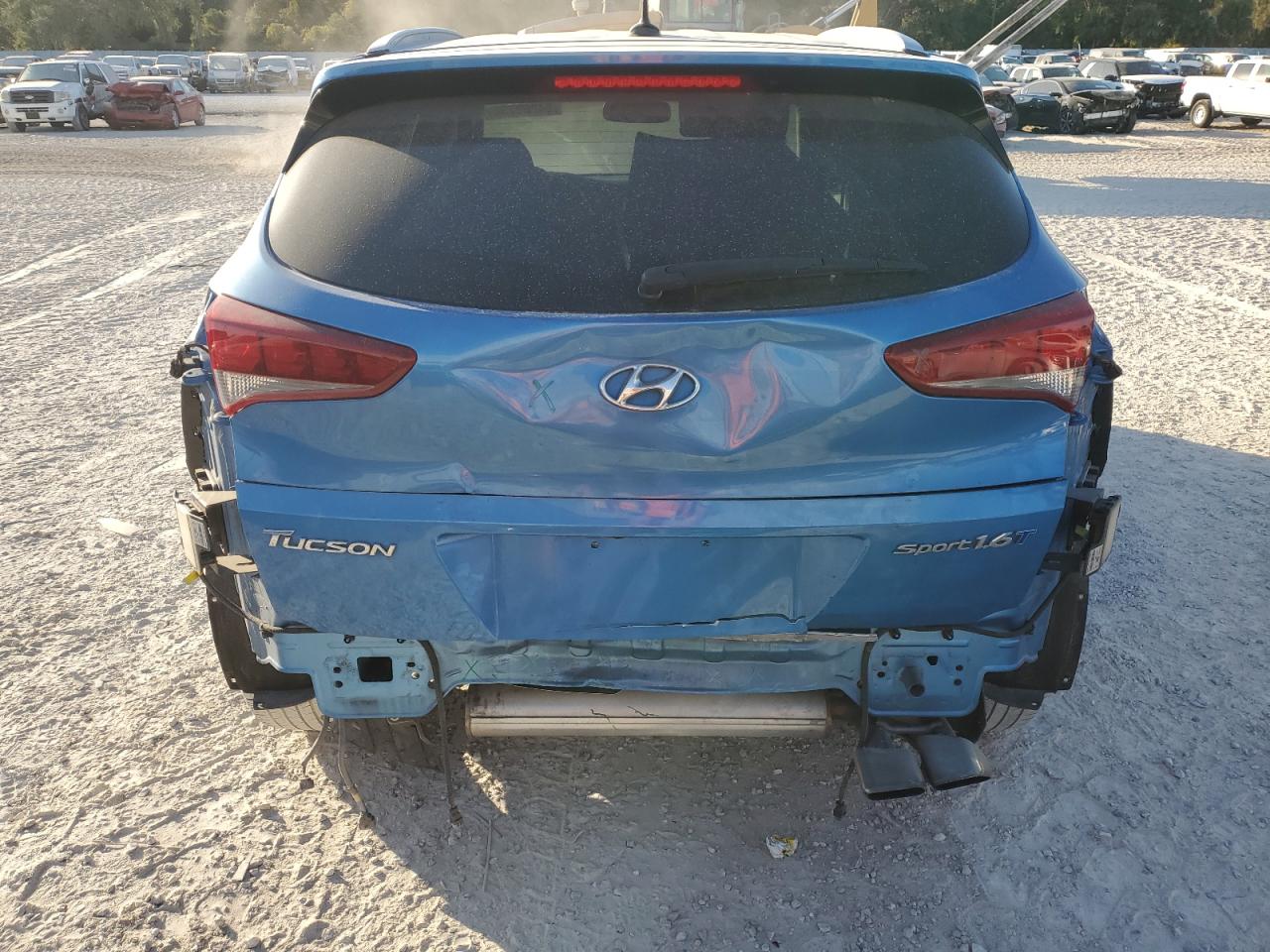 2016 Hyundai Tucson VIN KM8J33A2XGU230138 Copart auction photo, rear end damage thumbnail 6