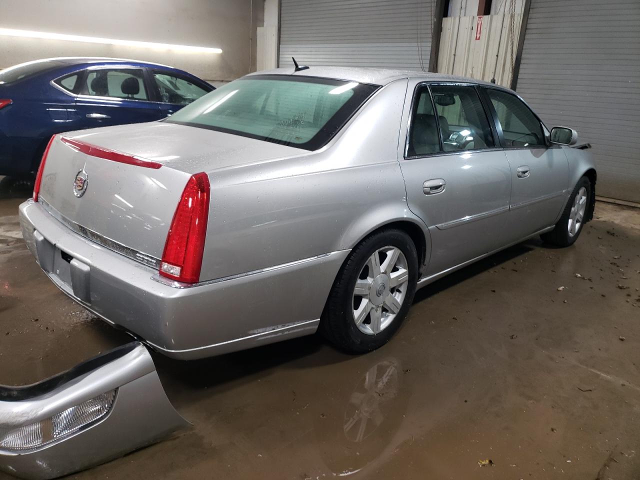 2007 Cadillac DTS VIN 1G6KD57Y97U177500 Copart auction photo, front end damage thumbnail 3