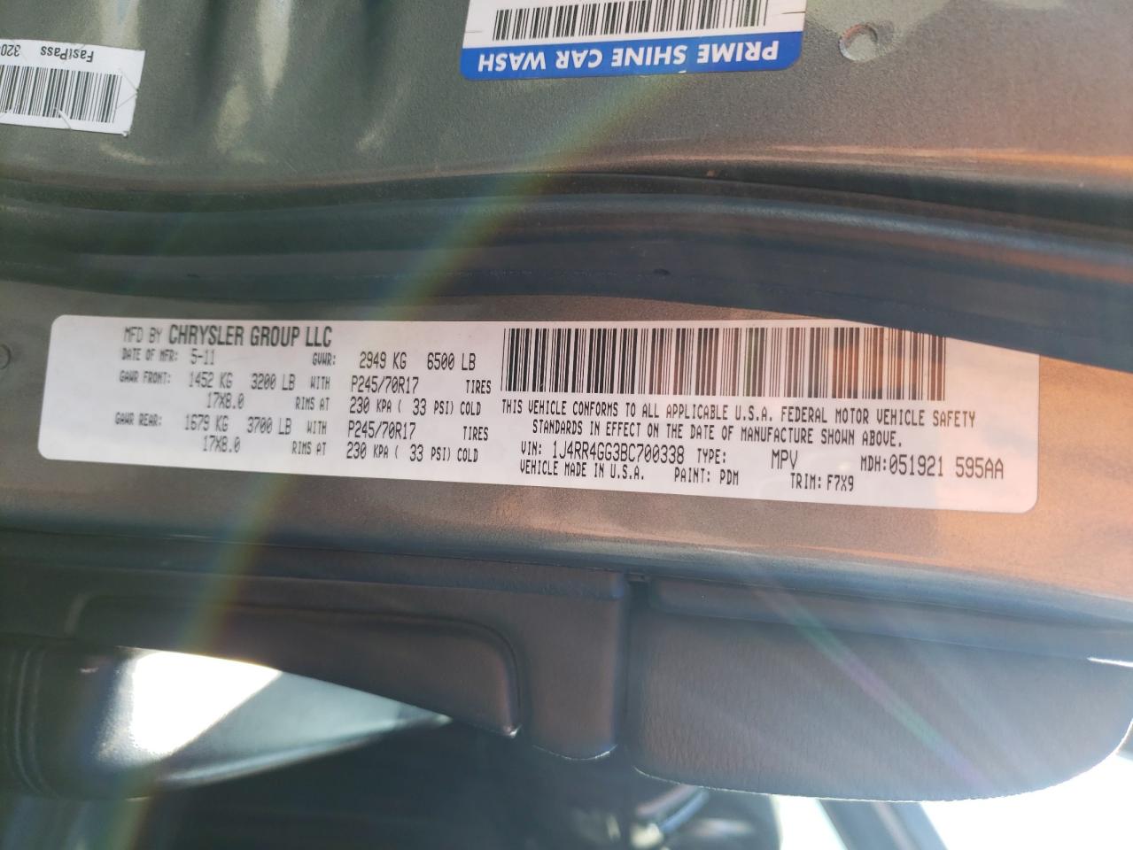 2011 Jeep Grand Cherokee VIN 1J4RR4GG3BC700338 Copart auction photo, side / front end damage thumbnail 15