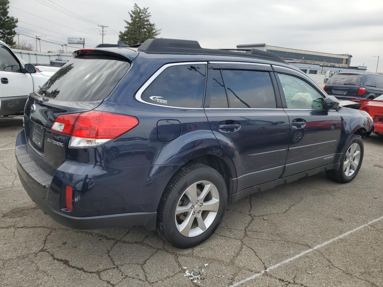 2014 Subaru Outback VIN 4S4BRCLC2E3204192 Copart auction photo, front end damage thumbnail 3