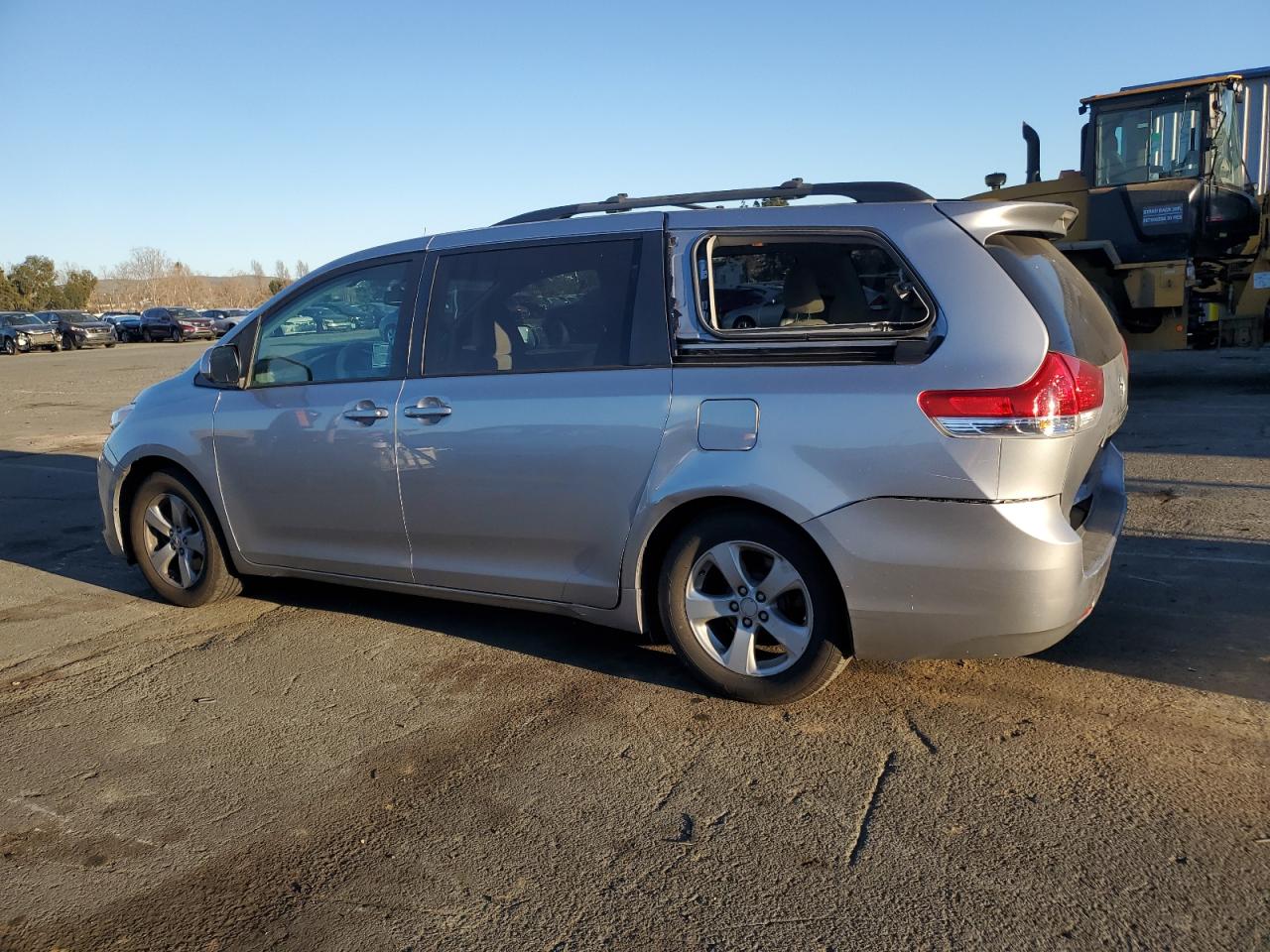 2012 Toyota Sienna VIN 5TDKK3DC3CS224552 Copart auction photo, rear end / all over damage thumbnail 2