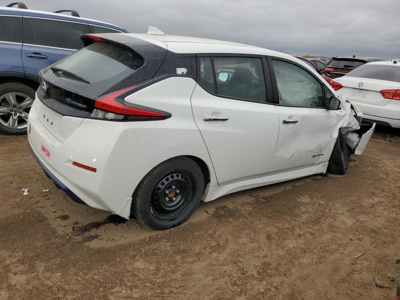 2019 Nissan Leaf VIN 1N4AZ1CP1KC302302 Copart auction photo, front end / side damage thumbnail 3