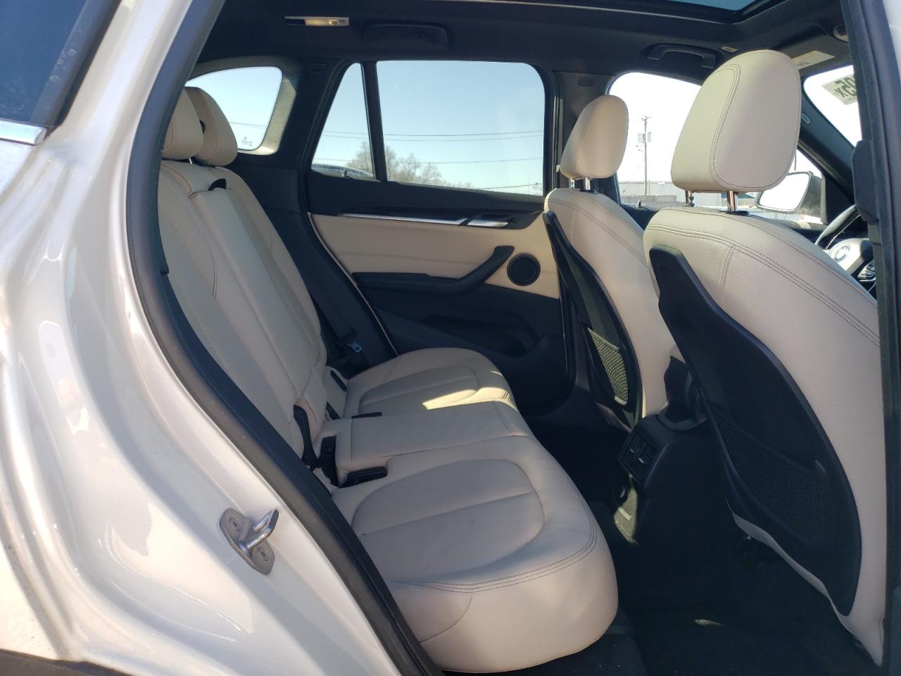 2017 BMW X1 VIN WBXHT3C31H5F82700 Copart auction photo, minor dent/scratches damage thumbnail 11