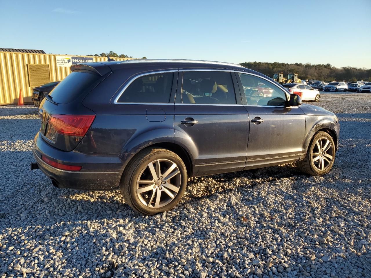 2015 Audi Q7 VIN WA1LGAFE3FD019073 Copart auction photo, front end / minor dent/scratches damage thumbnail 3