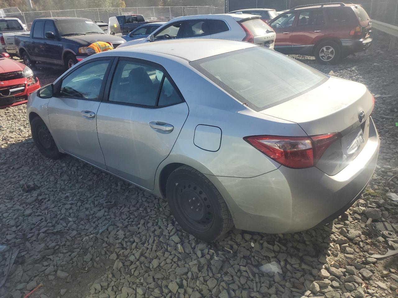 2018 Toyota Corolla VIN 5YFBURHE2JP800050 Copart auction photo, side damage thumbnail 2
