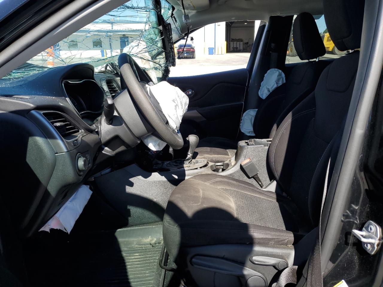 2020 Jeep Grand Cherokee VIN 1C4PJLCB6LD657067 Copart auction photo, front end damage thumbnail 7