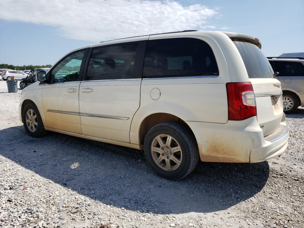 2013 Chrysler Town & Country VIN 2C4RC1BG1DR577825 Copart auction photo, front end damage thumbnail 2