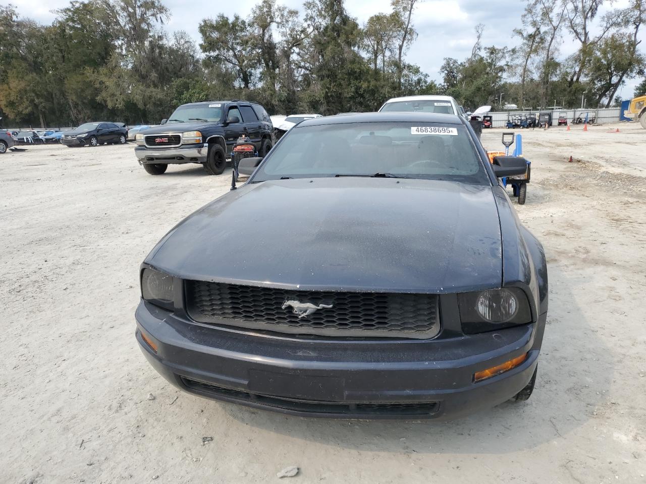 2005 Ford Mustang VIN 1ZVFT80NX55147638 Copart auction photo, rear end / side damage thumbnail 5