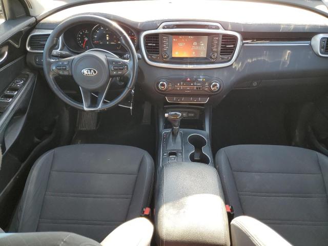 2017 KIA Sorento VIN 5XYPG4A3XHG204532 Copart auction photo, hail damage thumbnail 8