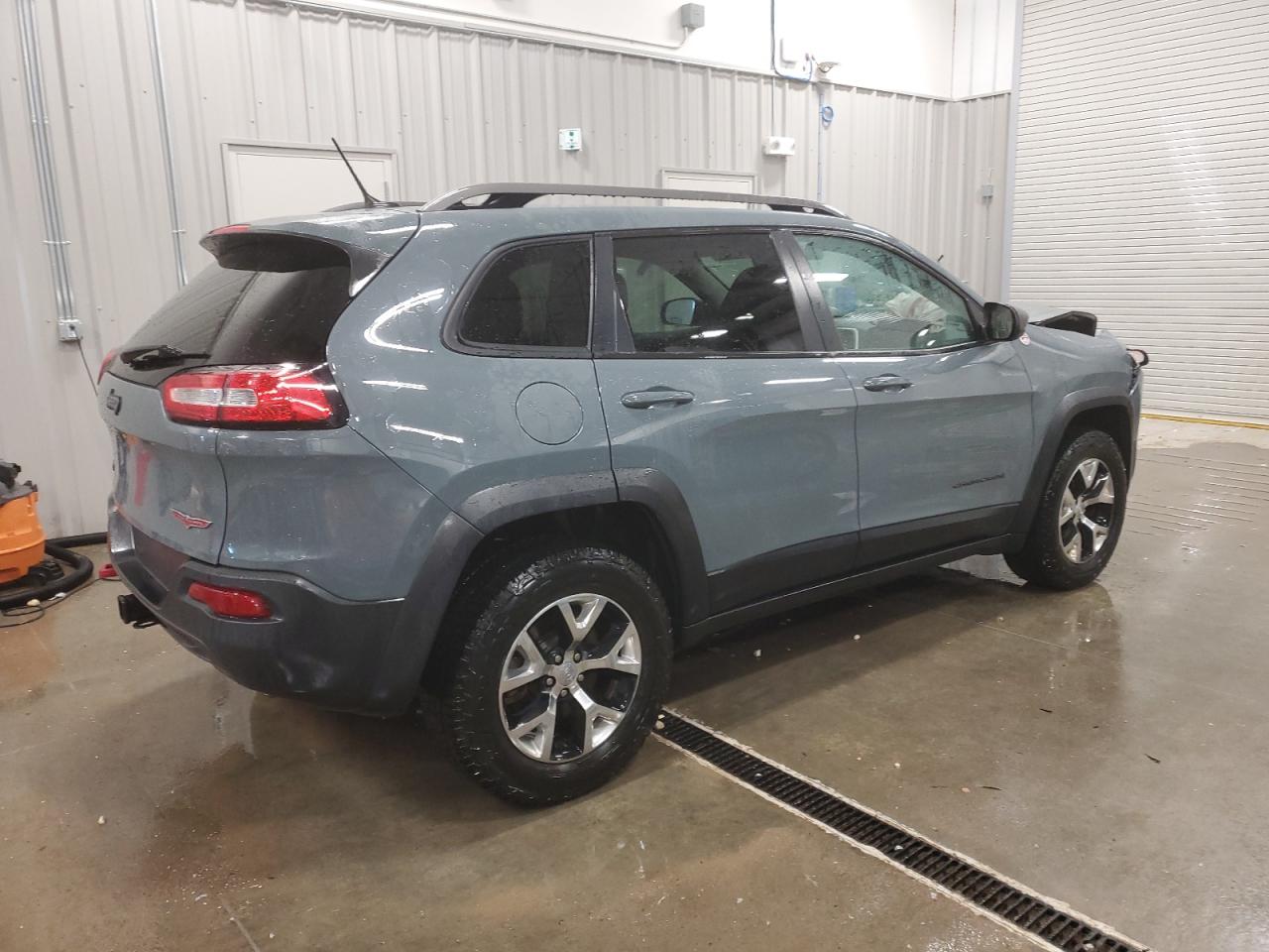 2014 Jeep Cherokee VIN 1C4PJMBS0EW256807 Copart auction photo, front end / mechanical damage thumbnail 3