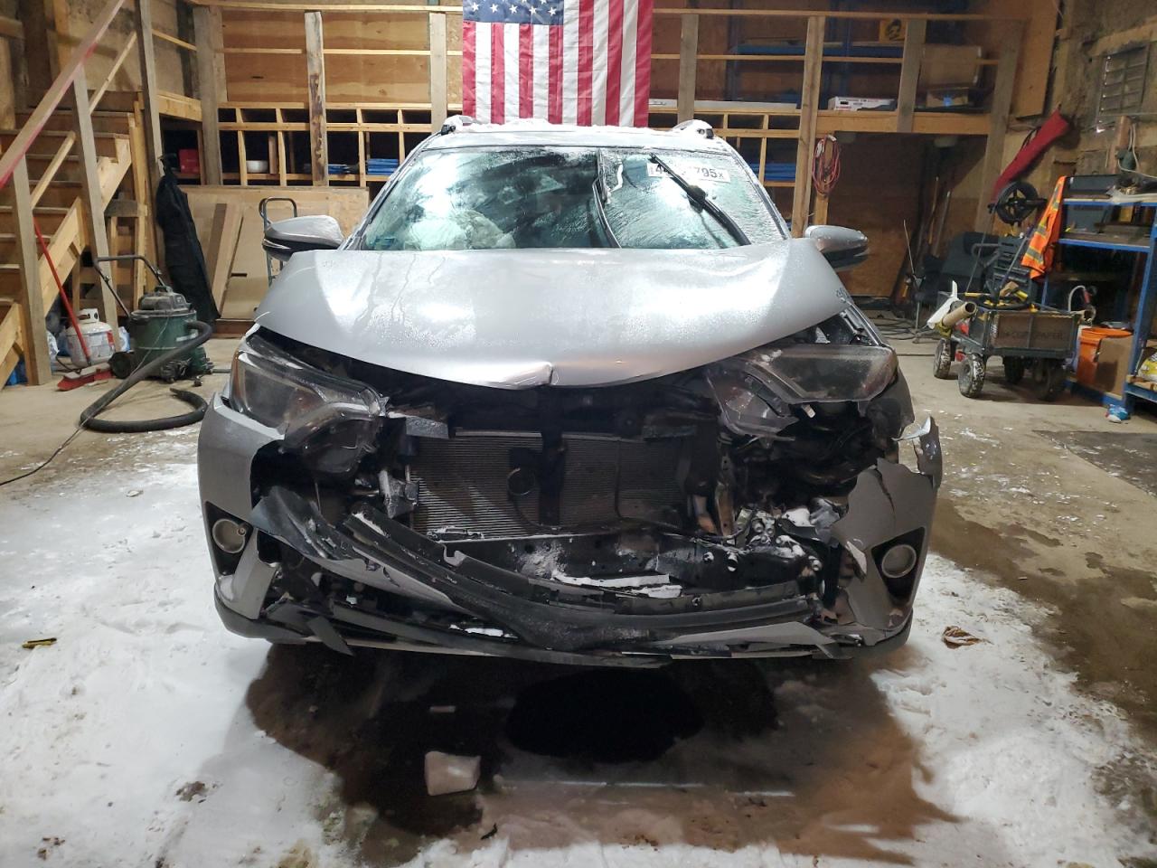 2016 Toyota RAV 4 VIN 2T3RFREV9GW476073 Copart auction photo, front end / side damage thumbnail 5