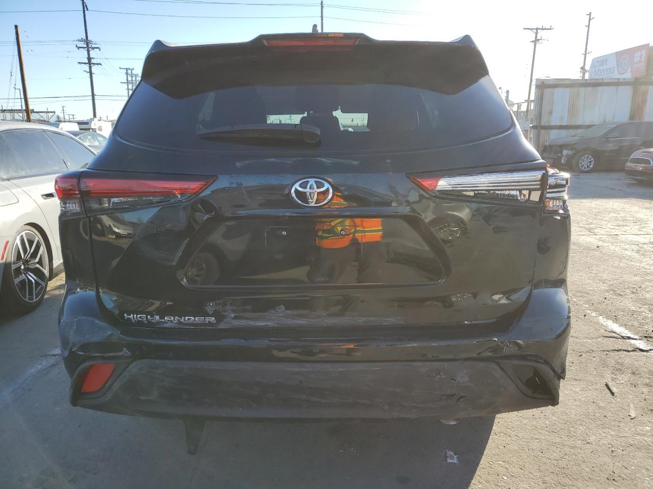 2021 Toyota Highlander VIN 5TDCZRAH8MS517416 Copart auction photo, side / rear end damage thumbnail 6
