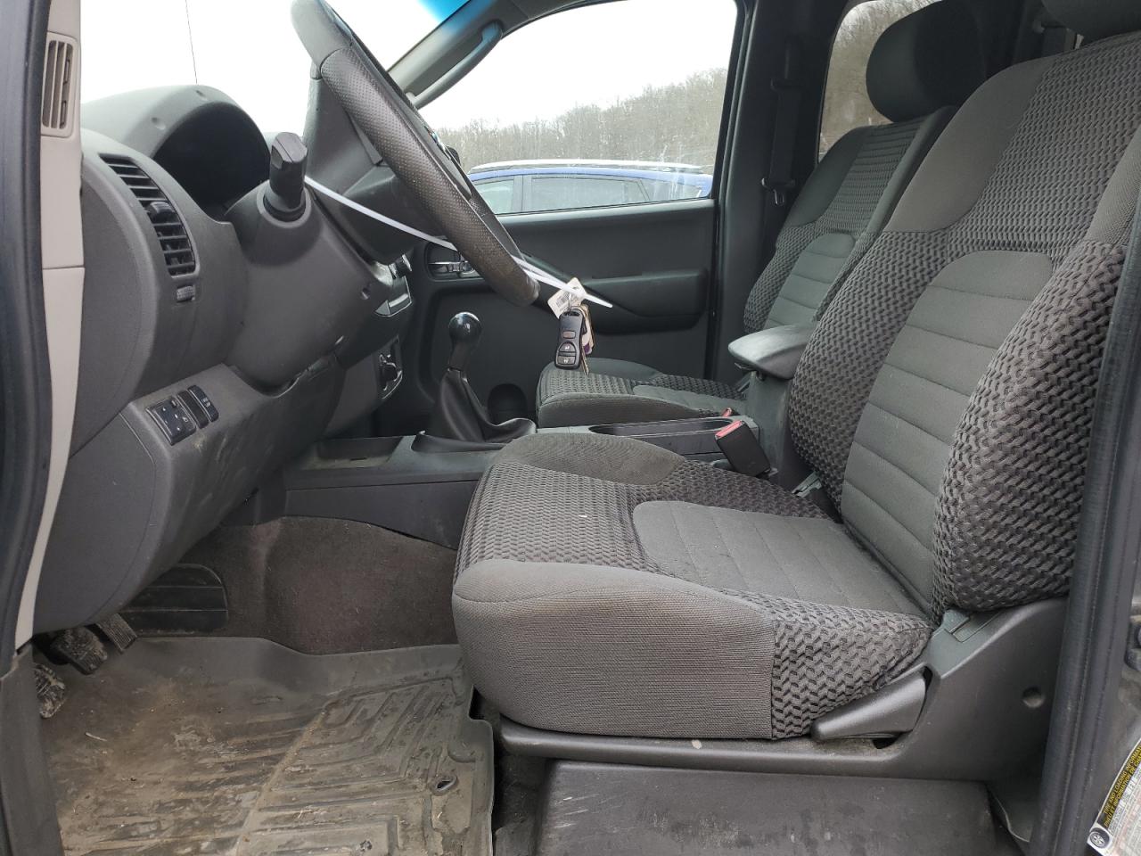 2009 Nissan Navara (Frontier) VIN 1N6AD06W49C410894 Copart auction photo, undercarriage / minor dent/scratches damage thumbnail 7