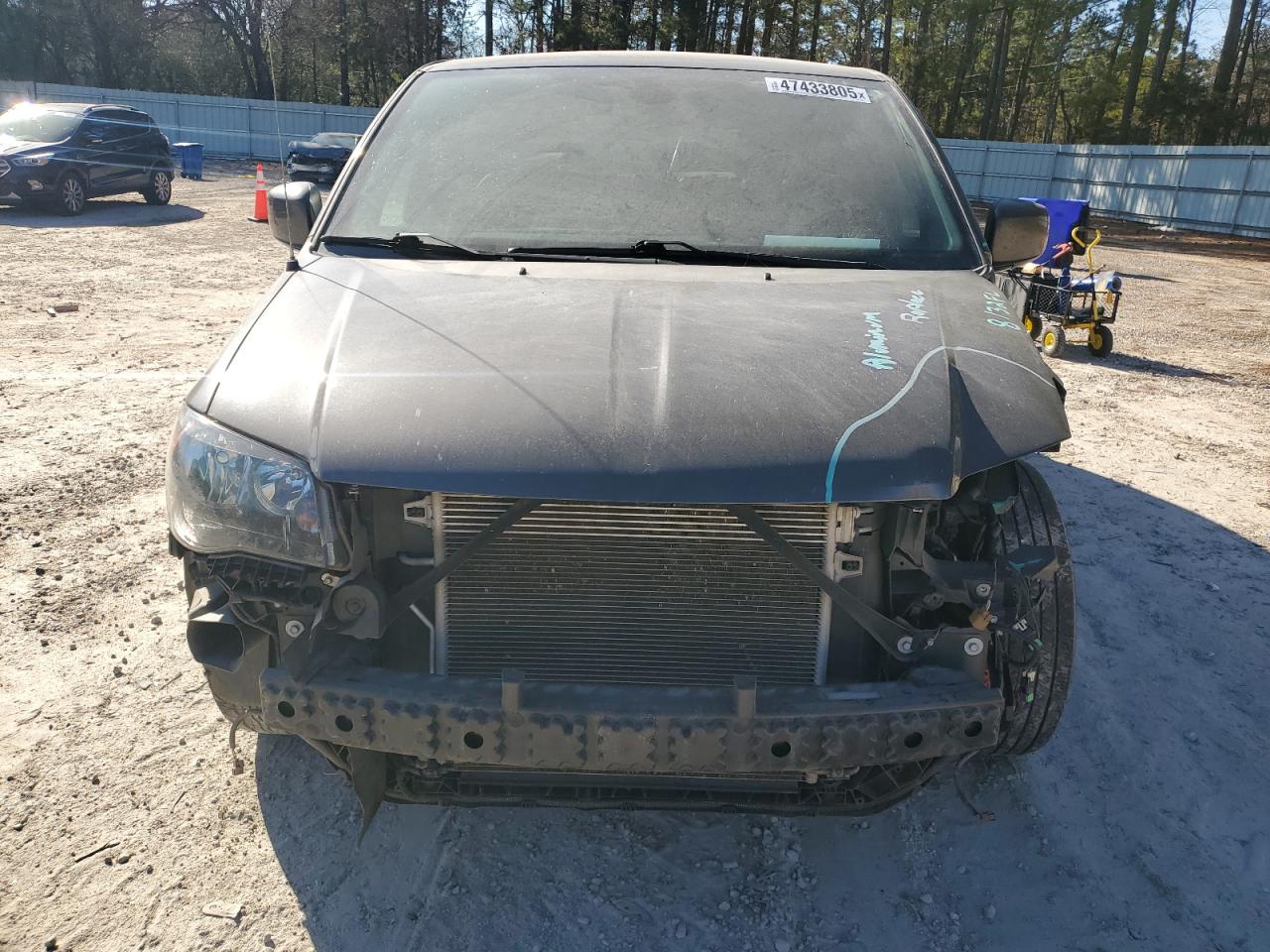 2019 Dodge Caravan VIN 2C4RDGEG6KR535708 Copart auction photo, front end damage thumbnail 5