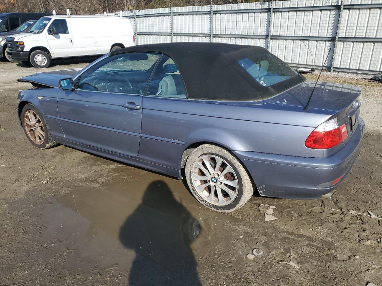 2006 BMW 3er VIN WBABW534X6PJ97811 Copart auction photo, front end / minor dent/scratches damage thumbnail 2
