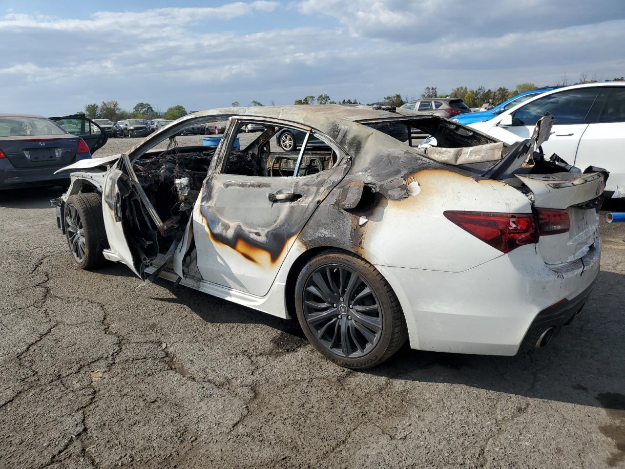 2018 Acura TLX VIN 19UUB3F60JA006161 Copart auction photo, burn - interior / burn damage thumbnail 2