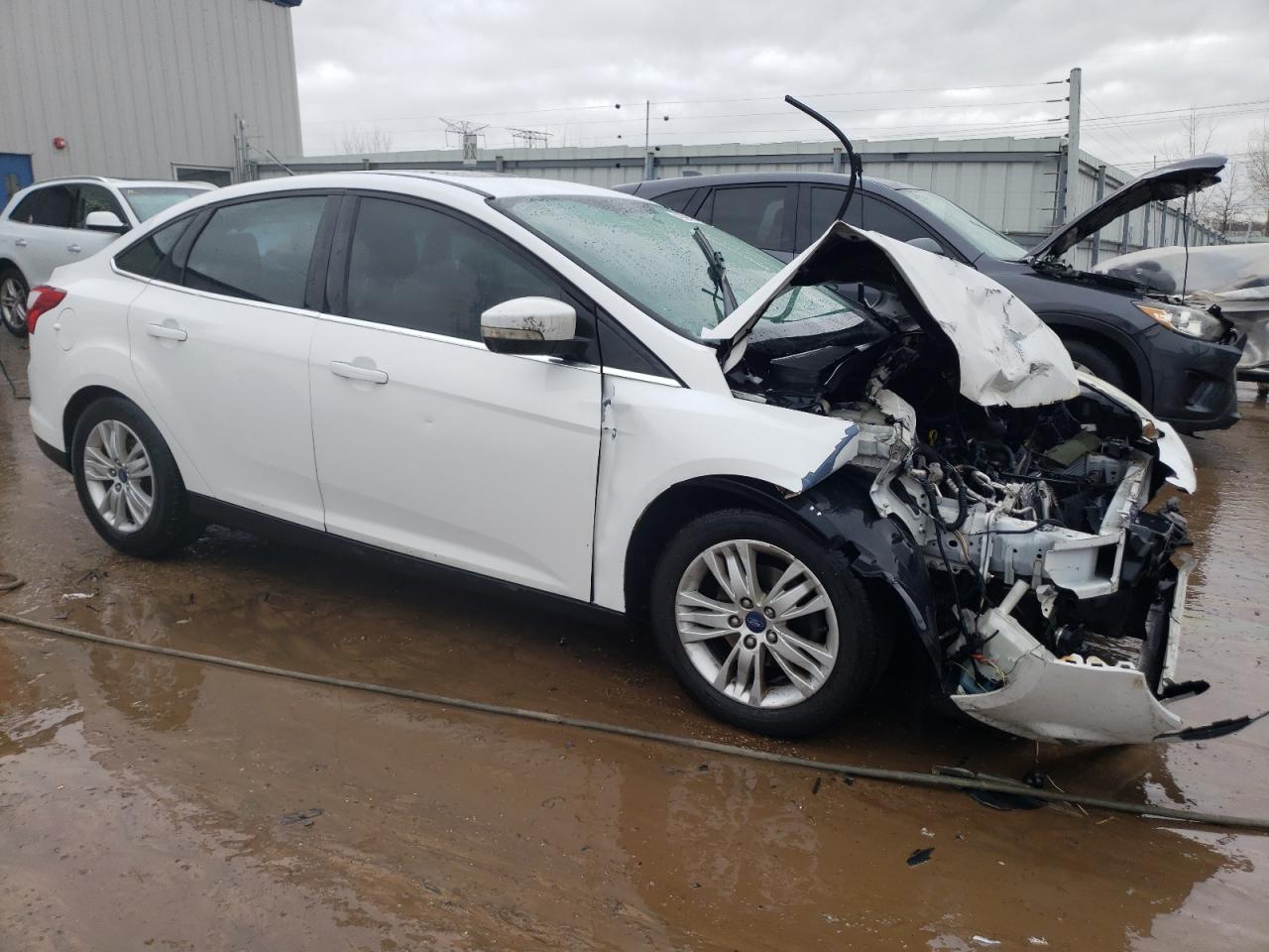2012 Ford Focus VIN 1FAHP3H23CL339494 Copart auction photo, front end damage thumbnail 4