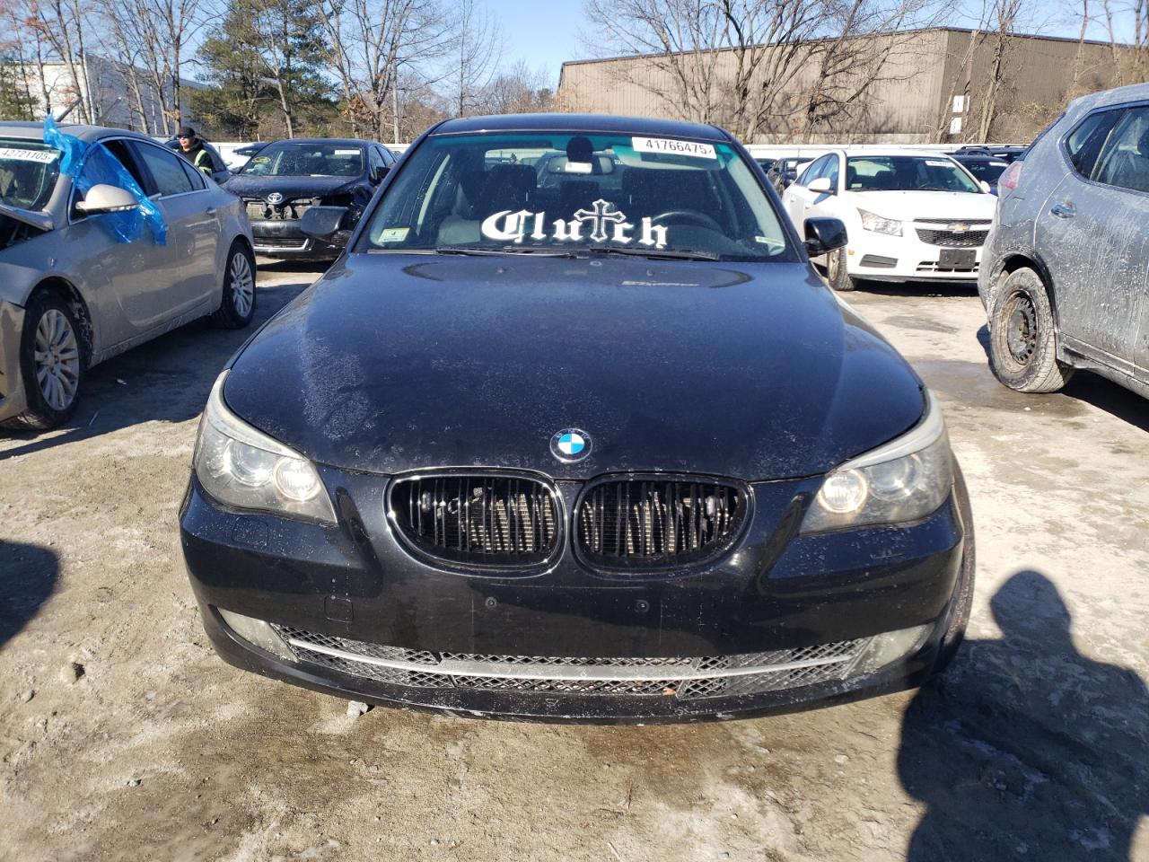 2009 BMW 5er VIN WBANV93509C132865 Copart auction photo, undercarriage / minor dent/scratches damage thumbnail 5