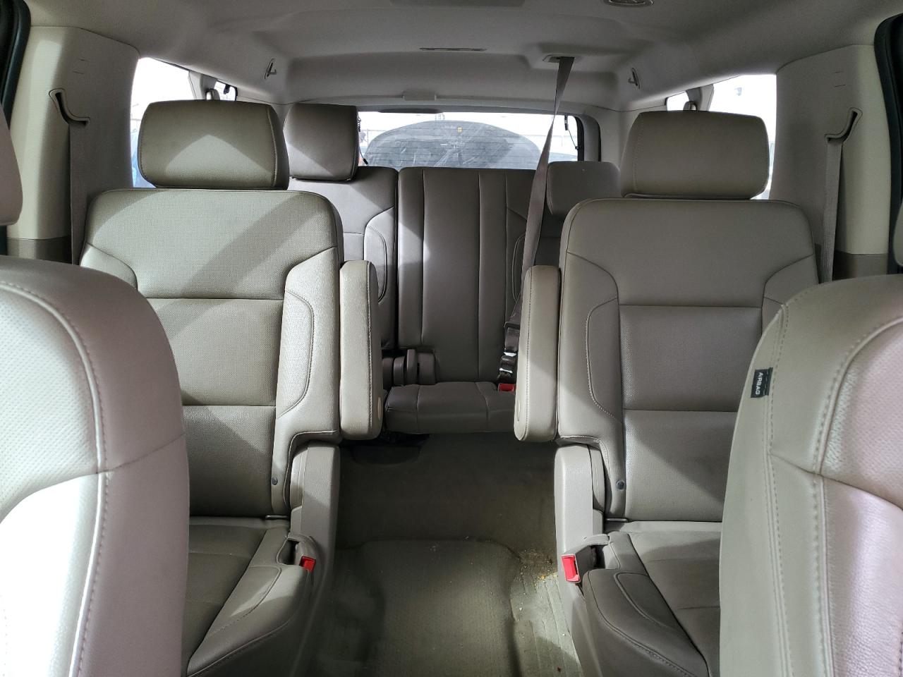 2016 Chevrolet Suburban VIN 1GNSKJKC7GR163371 Copart auction photo, front end damage thumbnail 10
