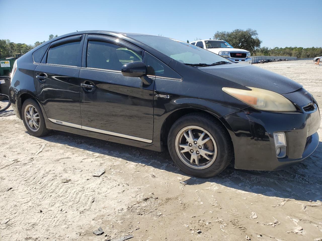 2011 Toyota Prius VIN JTDKN3DU1B1477459 Copart auction photo, front end / minor dent/scratches damage thumbnail 4