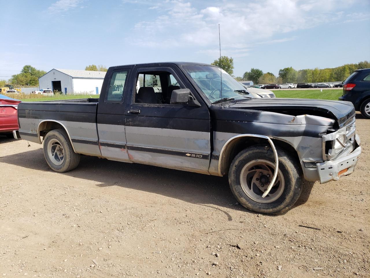1993 Chevrolet S-10 Pickup VIN 1GCCS19R3P0136826 Copart auction photo, front end / rear end damage thumbnail 4