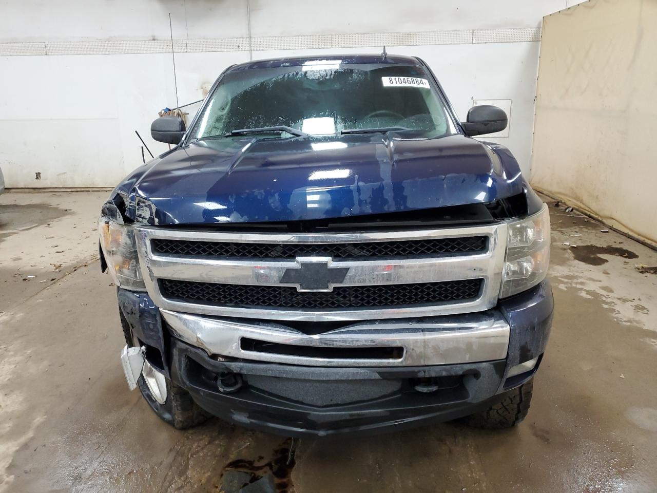 2009 Chevrolet Silverado VIN 1GCEK29069Z165509 Copart auction photo, rear end / front end damage thumbnail 5