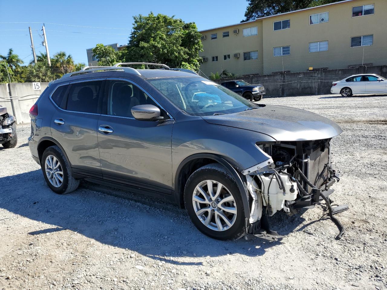 2020 Nissan Rogue VIN 5N1AT2MT8LC778685 Copart auction photo, front end / minor dent/scratches damage thumbnail 4