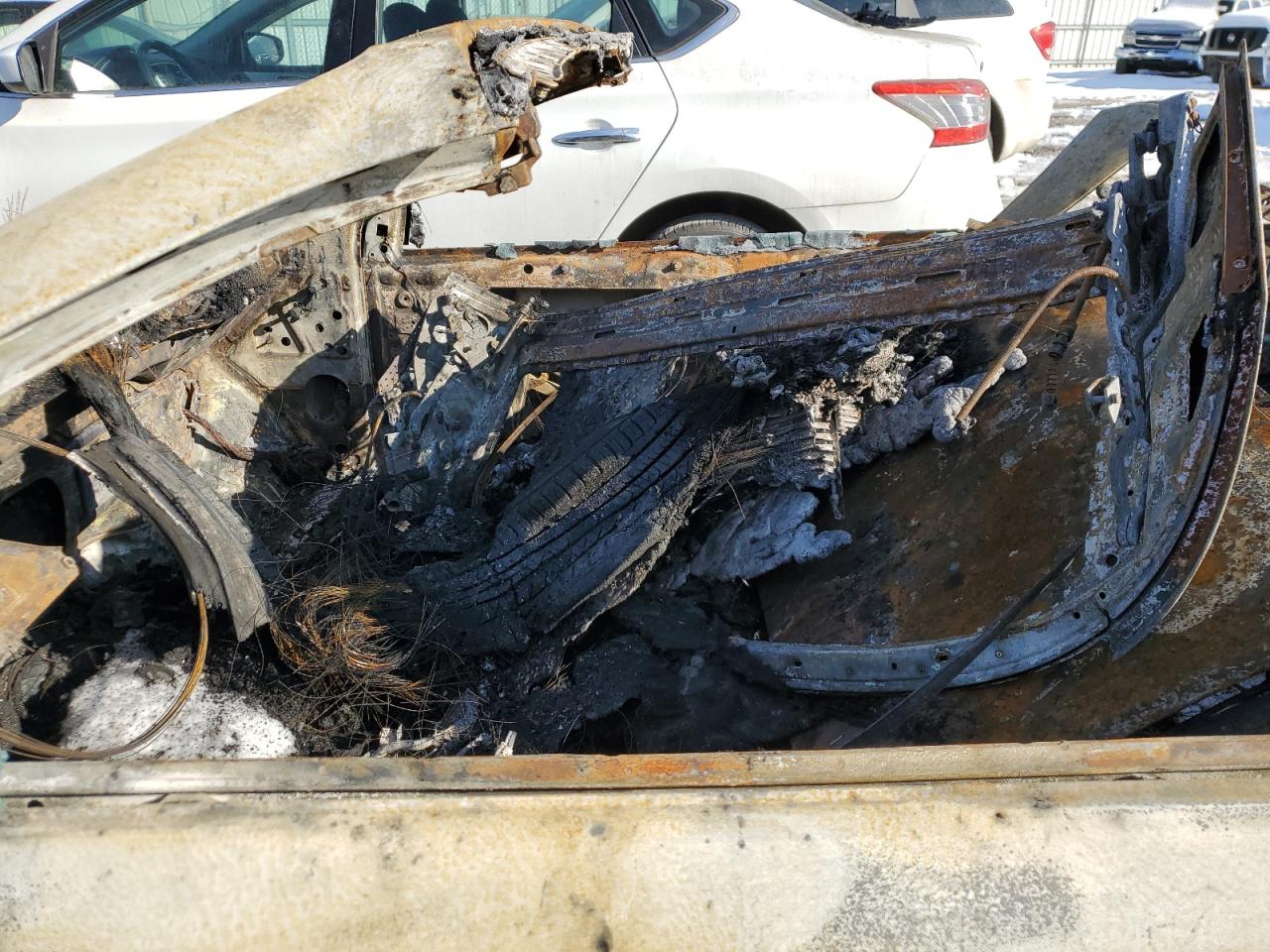 2008 Volkswagen Eos VIN WVWBA71F68V049042 Copart auction photo, burn damage thumbnail 7