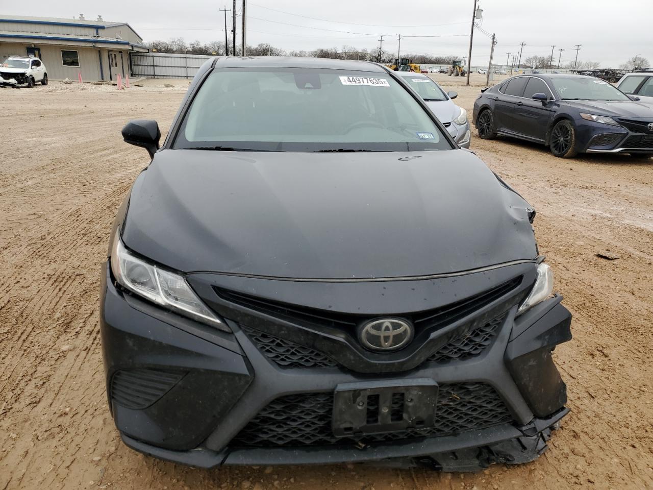 2018 Toyota Camry VIN 4T1B11HK3JU576902 Copart auction photo, side / front end damage thumbnail 5