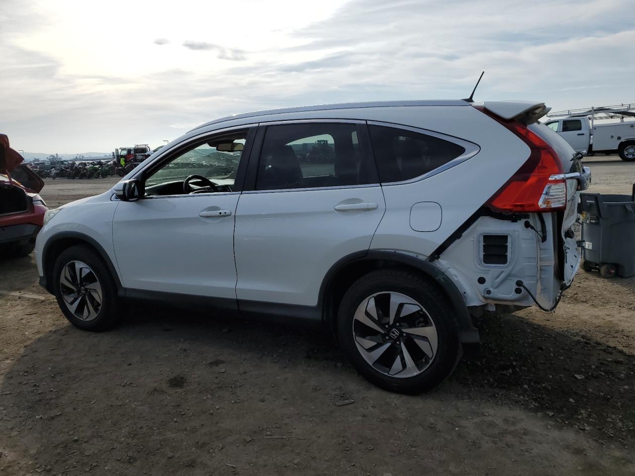 2016 Honda CR-V VIN 5J6RM3H92GL009141 Copart auction photo, rear end damage thumbnail 2