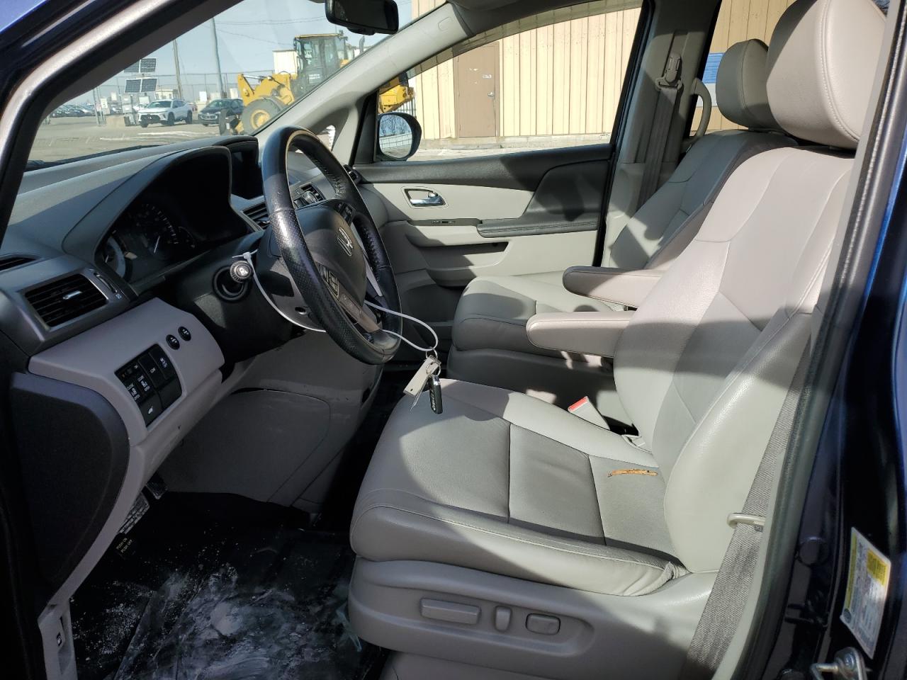 2017 Honda Odyssey VIN 5FNRL5H6XHB003800 Copart auction photo, front end / rear end damage thumbnail 7
