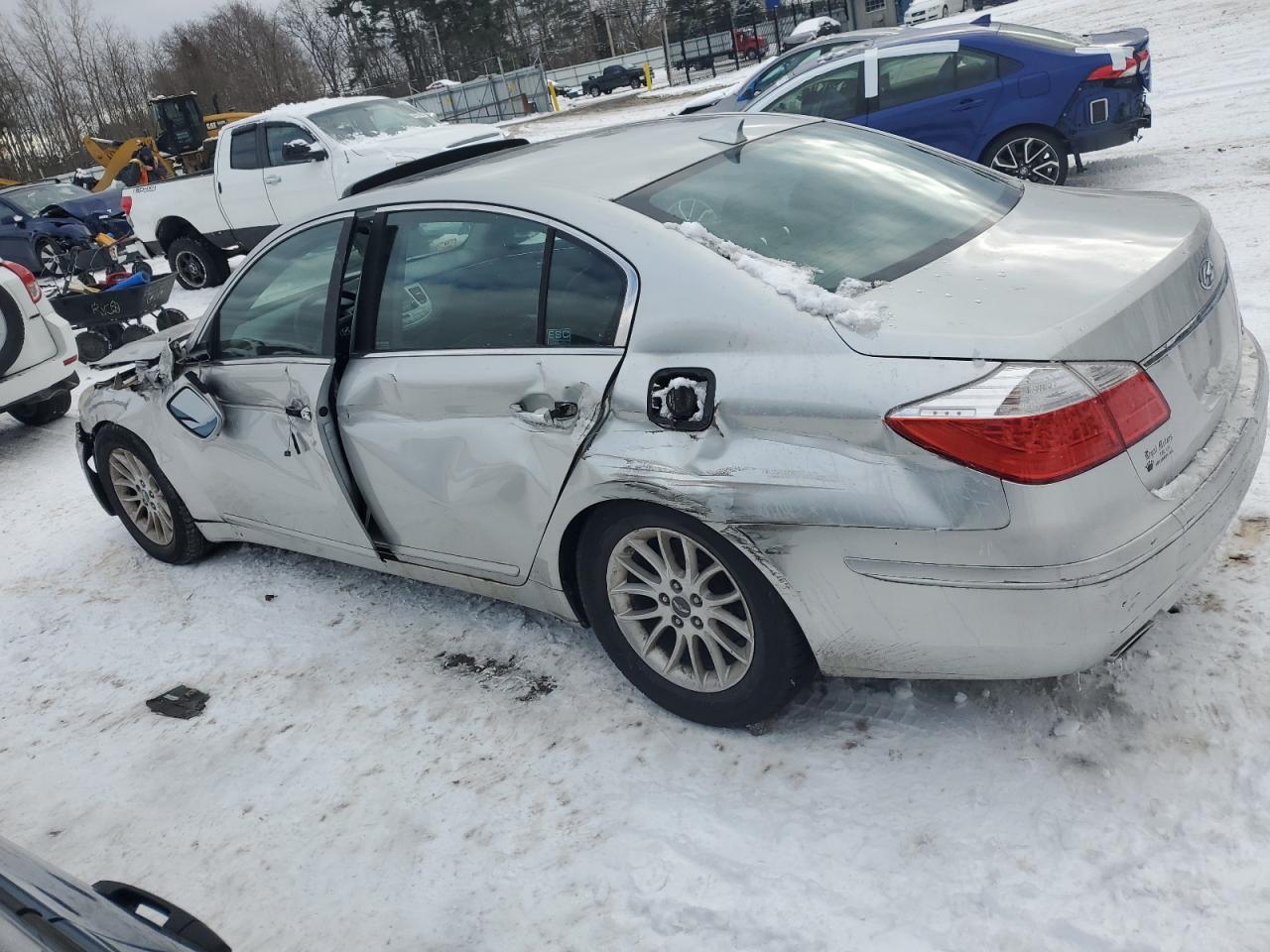 2009 Hyundai Genesis VIN KMHGC46EX9U018006 Copart auction photo, side / front end damage thumbnail 2