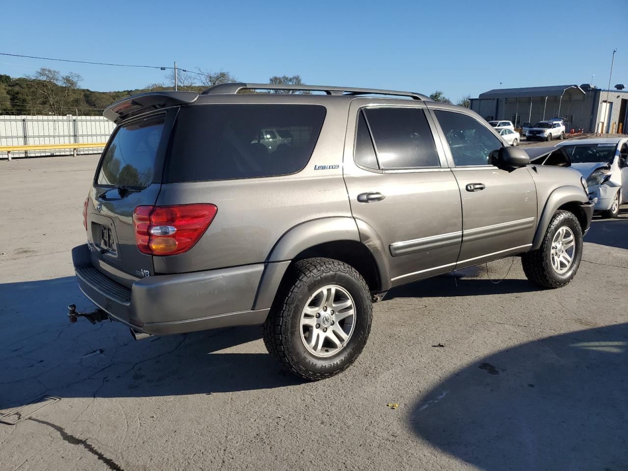 2003 Toyota Sequoia VIN 5TDZT38A93S178777 Copart auction photo, front end damage thumbnail 3
