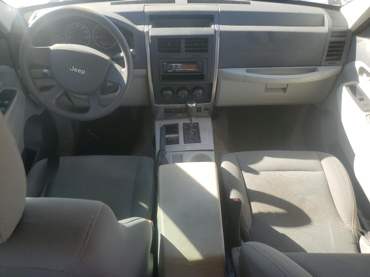 2008 Jeep Liberty (North America) VIN 1J8GP28K58W134290 Copart auction photo, front end damage thumbnail 8