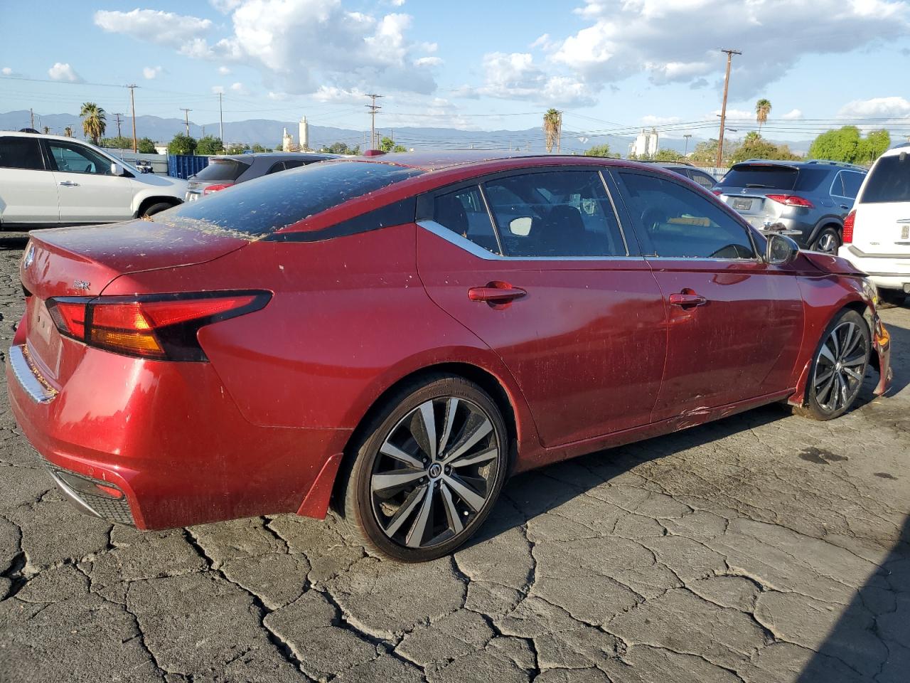 2020 Nissan Altima VIN 1N4BL4CV0LC102597 Copart auction photo, front end damage thumbnail 3
