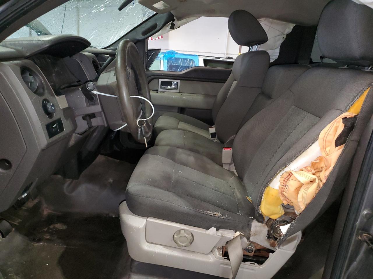 2009 Ford F-150 VIN 1FTRF12W39KC62867 Copart auction photo, all over damage thumbnail 7