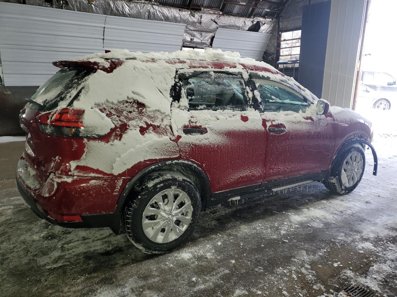 2017 Nissan Rogue VIN JN8AT2MV8HW004985 Copart auction photo, front end damage thumbnail 3