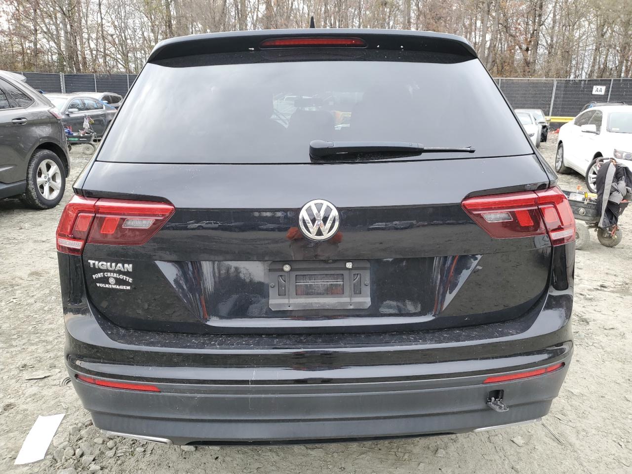 2020 Volkswagen Tiguan VIN 3VV1B7AX5LM107289 Copart auction photo, front end / side damage thumbnail 6