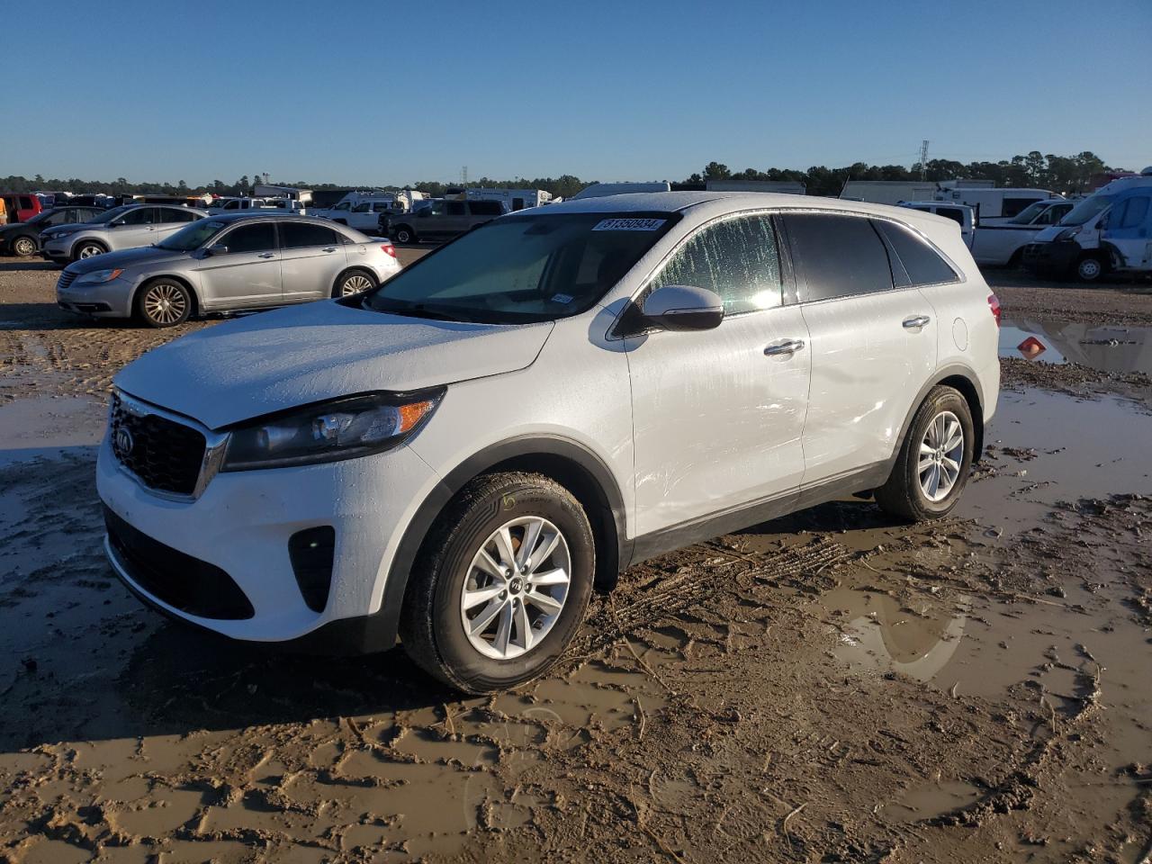 2019 KIA Sorento VIN 5XYPG4A37KG605852