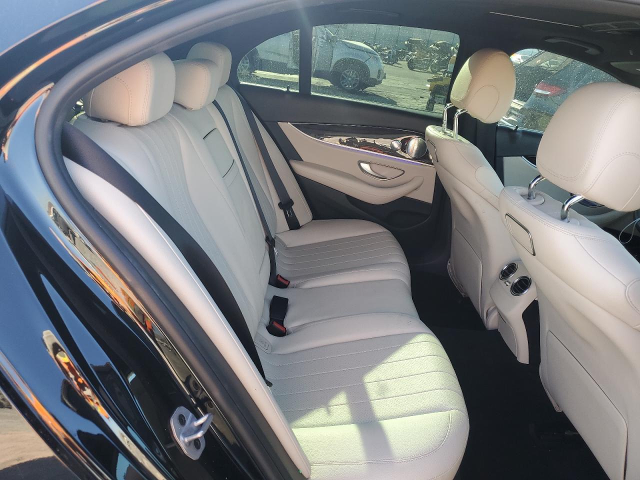 2019 Mercedes-Benz E-klasse VIN WDDZF4JB3KA497304 Copart auction photo, rear end damage thumbnail 10