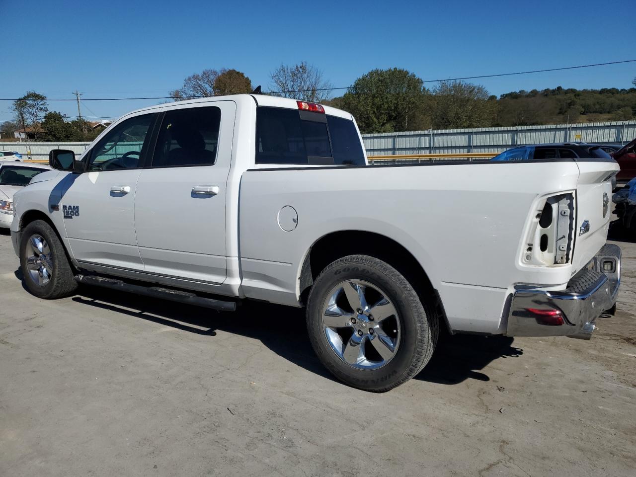 2019 RAM 1500 VIN 1C6RR6TT1KS585269 Copart auction photo, side / minor dent/scratches damage thumbnail 2