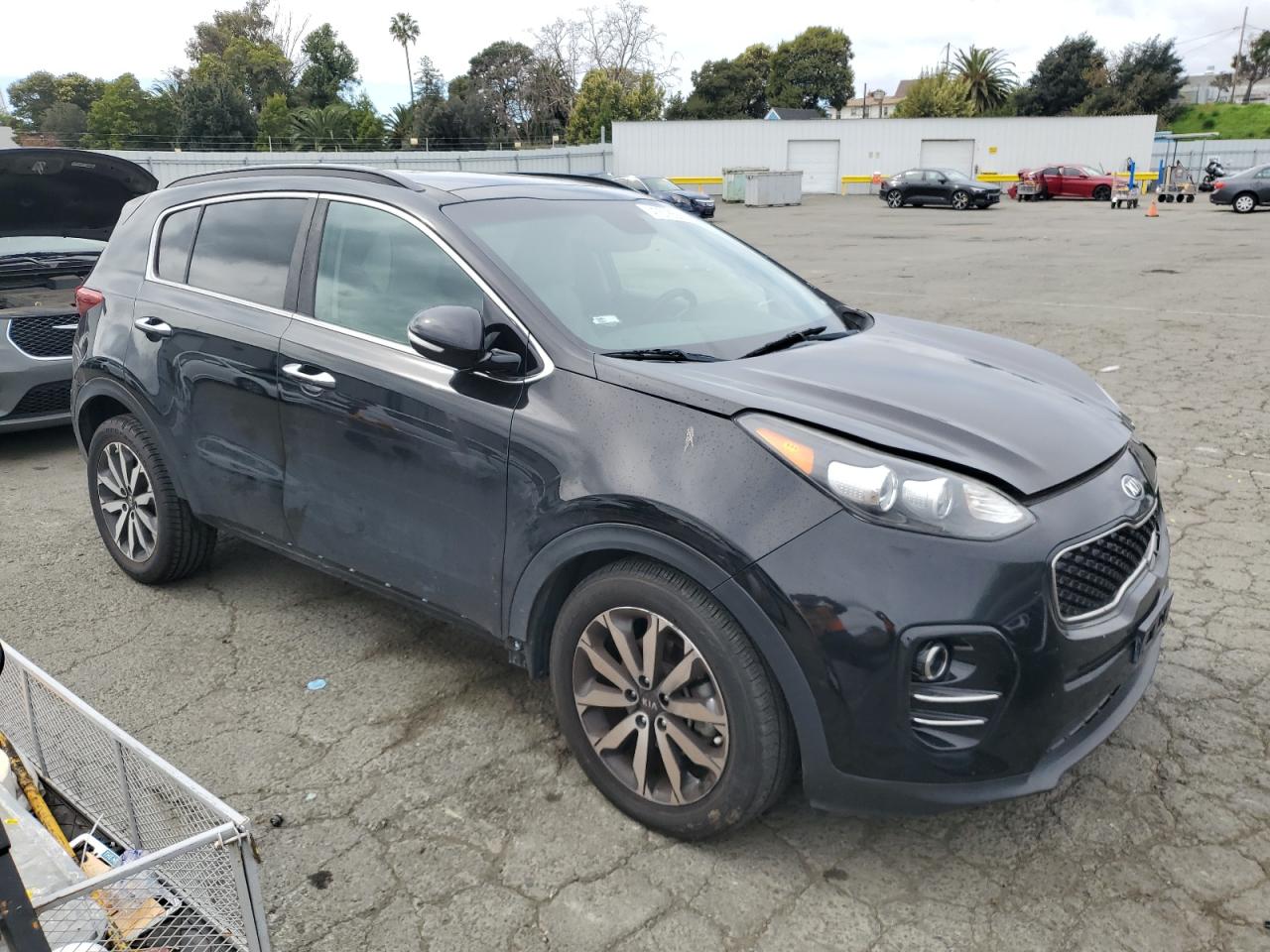 2018 KIA Sportage VIN KNDPN3ACXJ7352392 Copart auction photo, front end damage thumbnail 4