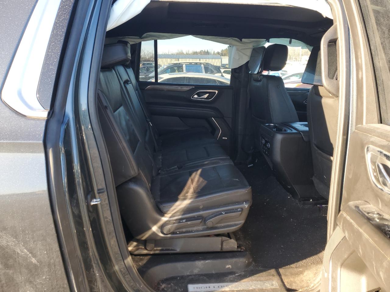 2021 Chevrolet Suburban VIN 1GNSKGKL0MR100370 Copart auction photo, front end / side damage thumbnail 11